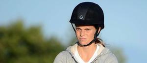 Milliardenerbin bei der Arbeit. Athina Onassis reitet bei der EM in Dänemark.