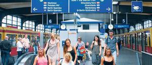 Die Umsteiger. Wegen der Einsparungen wäre der VBB in Gefahr gewesen, der die Verkehre organisiert.