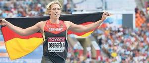 Von wegen immer Zweite. Christina Obergföll auf ihrer Ehrenrunde. 