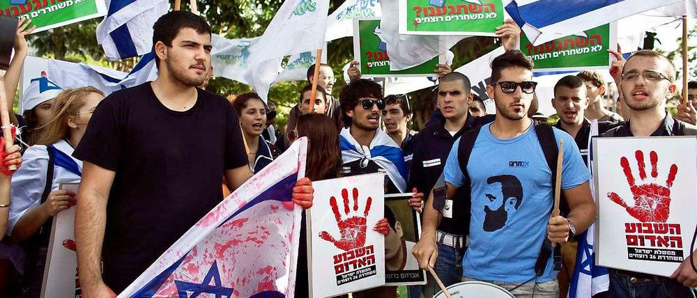 Wochenlang haben Angehörige isralischer Terroropfer vor dem Parlament gegen die Freilassung von Palästinensern aus israelischer Haft demonstriert. 