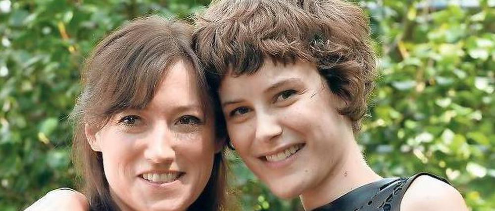 Zwei Körper, eine Seele. Charlotte Roche (links) und Carla Juri in Locarno.