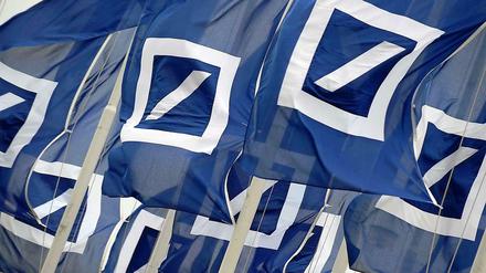 Bewegte Zeiten. Die Deutsche Bank tut sich schwer beim Umbau nach der Krise.