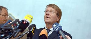 "Keine Flächendeckende Datenauswertung Deutscher Bürger". Kanzleramtsminister Ronald Pofalla. 