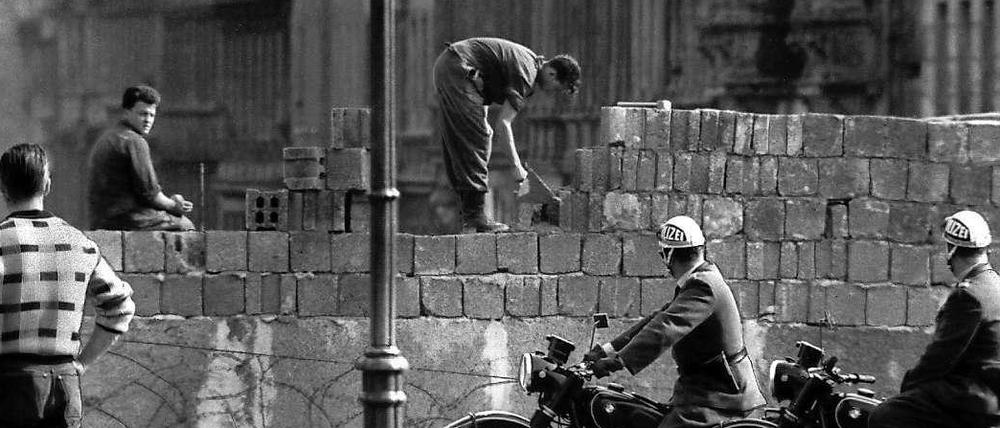 Mauerbau in Berlin 1961.