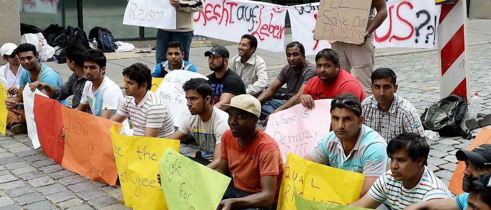 Die Proteste von Flüchtlingen häufen sich: Wie diese Asylbewerber in Stuttgart hatten auch die Wiener Flüchtlinge gegen ihre Lebensbedingungen protestiert.