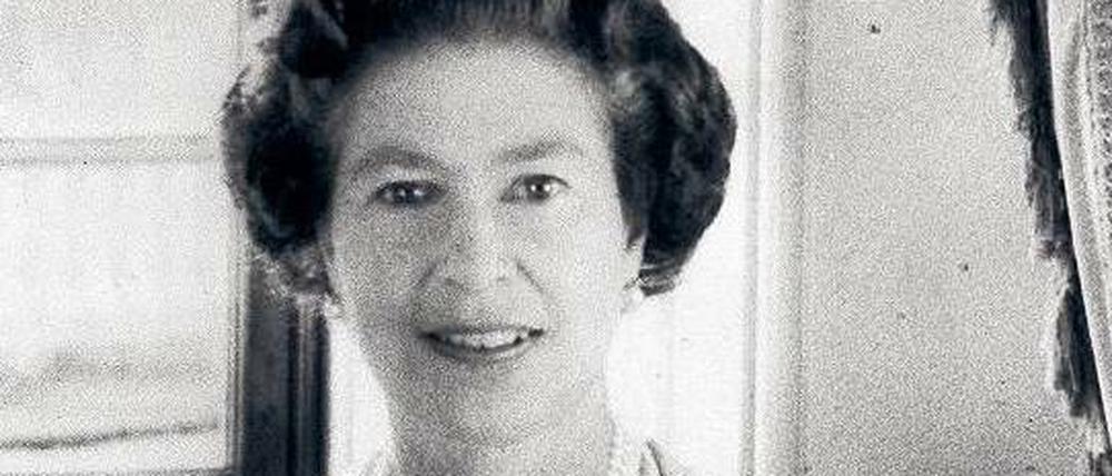 Sie hat die Rede wohl nie gesehen. Königin Elizabeth II. 1983.