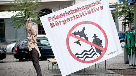 Zivilpolizisten bei Informations- und Diskussionsveranstaltungen? Die Bürgerinitiativen fühlen sich kriminalisiert.