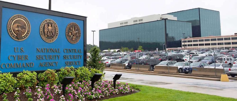 Nach Informationen des Nachrichtenmagazins „Der Spiegel“, kontrolliert und speichert der US-Geheimdienst NSA systematisch einen Großteil der Telefon- und Internetverbindungsdaten.