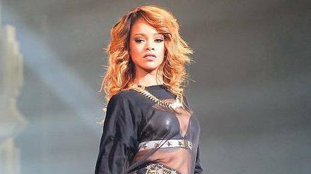 Rihanna auf der Bühne.