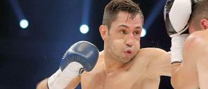 Volle Kraft voraus: Felix Sturm ließ Predrag Radosevic keine Chance.