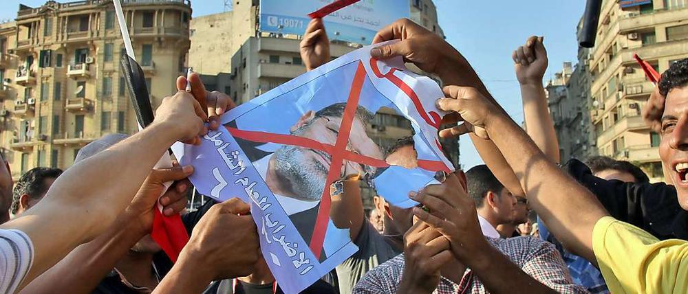 Bis Dienstagnachmittag soll er zurücktreten, so lautet das Ultimatum der Demonstranten an Mohammed Mursi.