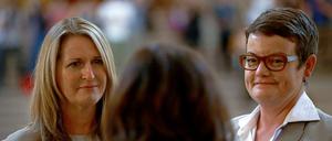 Kris Perry und Sandy Stier sind glücklich über die Entscheidung des kalifornischen Gerichts. Das Paar gehörte zu denjenigen, die gegen das Verbot geklagt hatten.