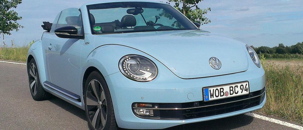 Sechziger Jahre ist vor allem die Farbe am VW Beetle Cabrio 60s Edition. 