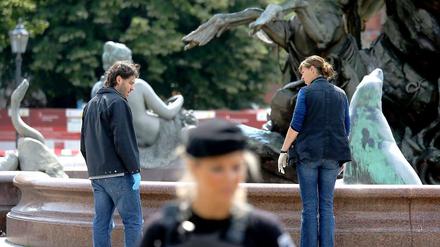 Am Tatort vor dem Neptunbrunnen in Berlin.
