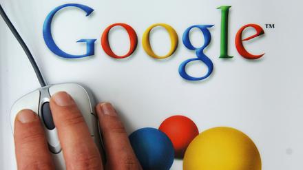 Die deutschen Zeitungs- und Zeitschriftenverleger fordern einen harten Kurs der EU im Kartellstreit mit Google. 