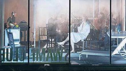 Im Bedeutungsnebel. Szene aus Philippe Quesnes „Swamp Club“. 