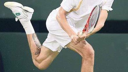 Fehltritt. Rosol ist ausgeschieden. Foto: AFP