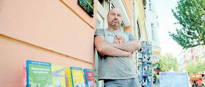 Unter Druck. Alexander Grebennikovs Bücher verkaufen sich gut. Gewinn macht er nicht. Foto: Doris Spiekermann-Klaas