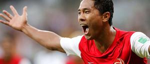 Jubel für Tahiti. Nach einem Eckball von Vahirua stieg Jonathan Tehau (Bild) vom Verein Tamarii Faàa höher als seine Gegenspieler und köpfte aus spitzem Winkel zum euphorisch bejubelten 1:3 ein. Es war ein historischer Moment.