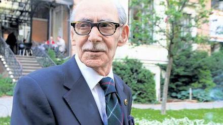Ästhet. Efraim Habermann sitzt abends gerne im Café des Literaturhauses in der Fasanenstraße.