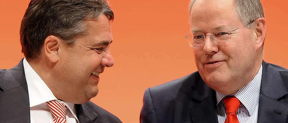 Friede, Freude, Eierkuchen? Gabriel und Steinbrück demonstrieren Einigkeit.