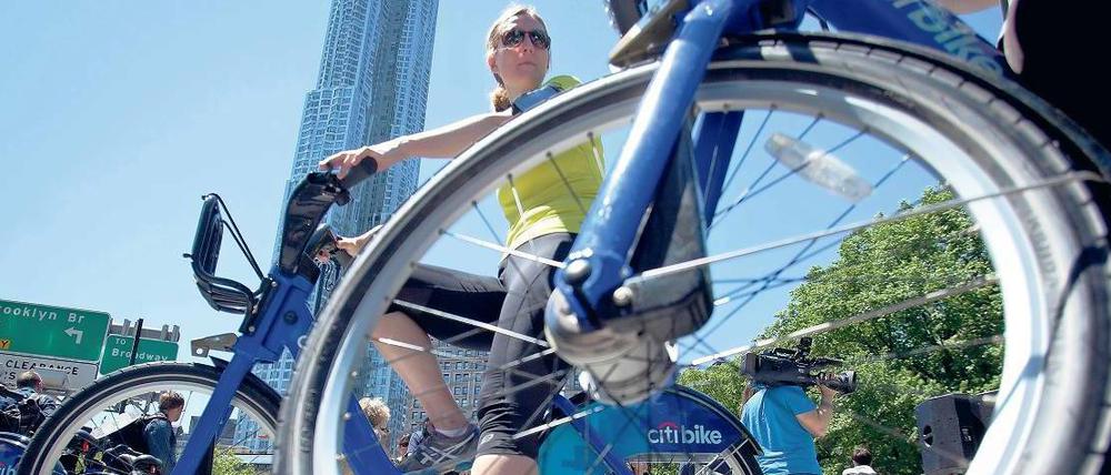 Spießig, aber praktisch. Auf den Damenrädern von Citibike mit Dreigangschaltung und Kettenschoner können New Yorker und Touristen zum kleinen Preis durch die Stadt fahren.