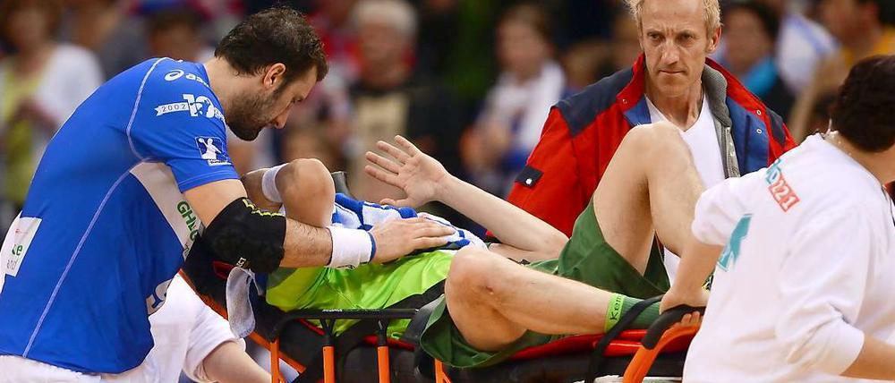 Der Berliner Ivan Nincevic wurde von Torsten Jansen in einem Bundesligaspiel niedergestreckt. 
