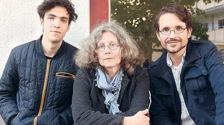 Ist das vertretbar? Micah Brashear, Kerstin Schmidt und Christoph Wälz (von links) fordern mehr Rechte für PKB-Lehrer.
