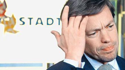 In der Kritik. Karstadt-Eigner Nicolas Berggruen soll mehr investieren, sagen Arbeitnehmervertreter und Lieferanten. 