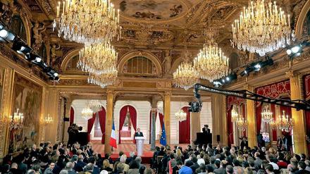 Am 16. Mai gab Frankreichs Präsident Hollande im Elysée-Palast die zweite Pressekonferenz seiner bisherigen Amtszeit. Er hat viel zu tun, ist doch die öffentliche Verwaltung noch immer durch die Staatsmänner des 17. Jahrhunderts geprägt