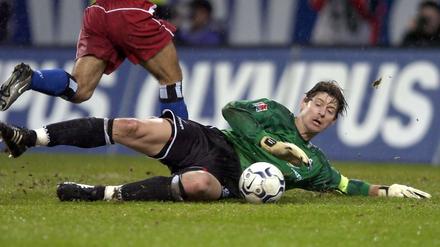 Richard Golz als Torwart des SC Freiburg. Künftig trainiert die Keeper von Hertha BSC.