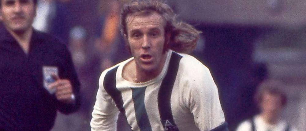 Günter Netzer setzte sich bei der Tagesspiegel-Wahl zum besten Spiellenker in 50 Jahren Bundesliga sowohl bei der Experten-Jury als auch bei den Lesern durch.
