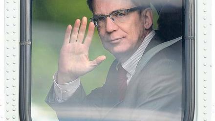 Was wusste er wirklich? Verteidigungsminister Thomas de Maizière. Foto: dpa