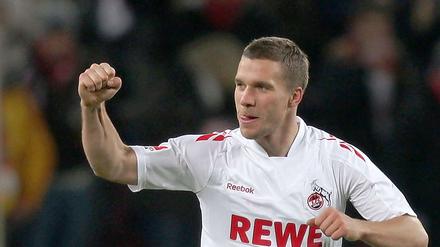 Lukas Podolski machte in jungen Jahren bereits in der Bundesliga auf sich aufmerksam. Wie schneidet er bei unserer Umfrage ab?