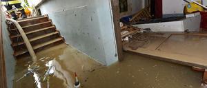 Das Hochwasser hat weite Regionen Deutschlands überschwemmt - oft sind nicht nur die Keller überschwemmt.