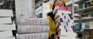 Eine gute Lüge ist besser als eine langweilige Geschichte - das macht Bücher so reizvoll.