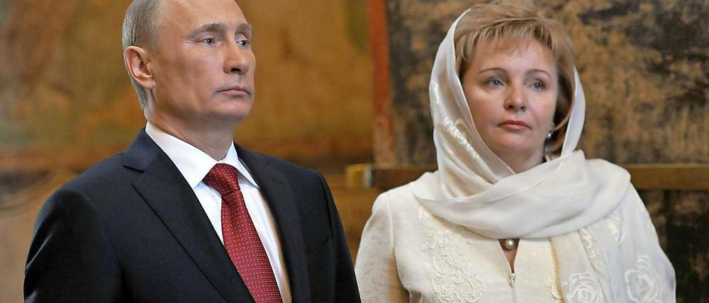 30 Jahre waren sie verheiratet - nun gehen sie getrennte Wege: Das Ehepaar Putin gab seine Scheidung bekannt. 