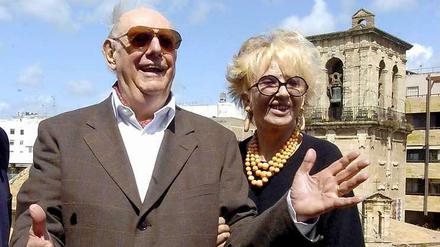 Franca Rame mit ihrem Ehgemann Dario Fo im spanischen Cordoba.