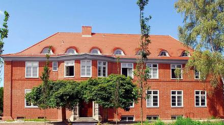 Hoffnungsvolle Gründung. In einem repräsentativen Gebäude an der Pacelliallee in Dahlem eröffnete die DUW 2009; vor einem Jahr zog sie nach Wilmersdorf um.