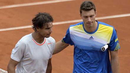 Knapp war's. Nadal (li.) und Brands.