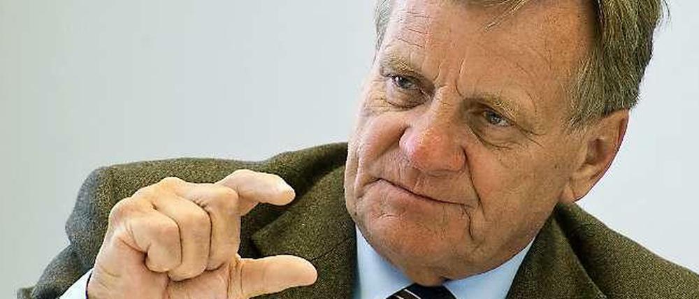 Wenigstens ein bisschen öffnen. Mehdorn will nicht erst warten, bis der Flughafen Willy Brandt komplett fertiggestellt ist.