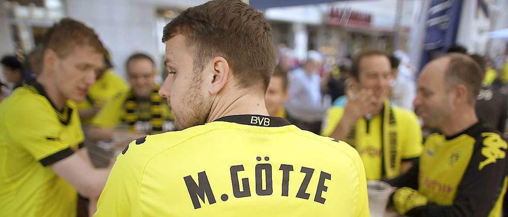 Der bevorstehende Mannschaftswechsel des Borussia-Spielers Mario Götze sorgte diese Woche für Wirbel. Ab Sommer wird das Fußballtalent für den FC Bayern München spielen.