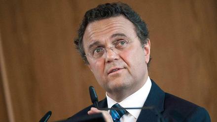 Schon lange fordert Bundesinnenminister Hans-Peter Friedrich (CSU) mehr Videoüberwachung. Am Dienstag bekräftigte er seinen Standpunkt.