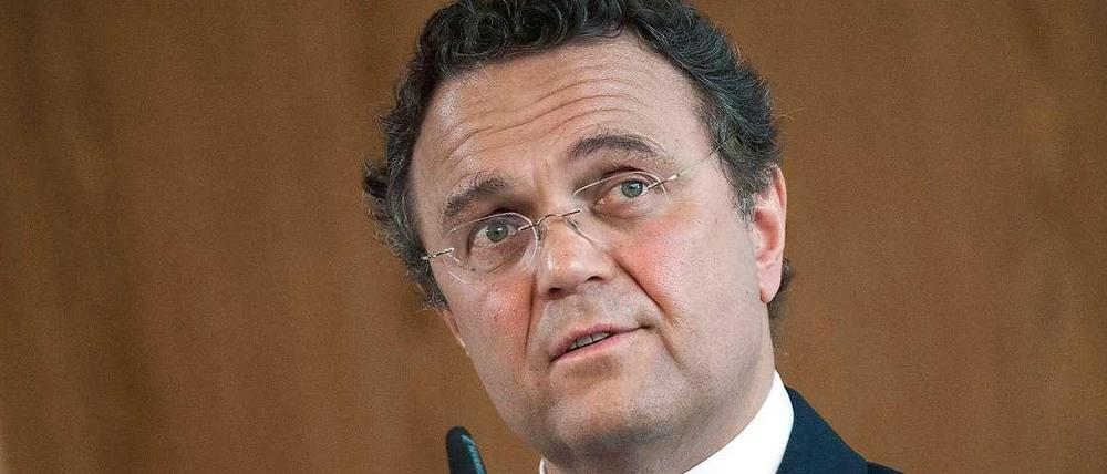 Schon lange fordert Bundesinnenminister Hans-Peter Friedrich (CSU) mehr Videoüberwachung. Am Dienstag bekräftigte er seinen Standpunkt.
