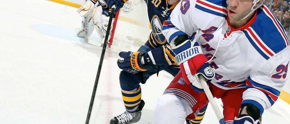 Christian Ehrhoff (links).