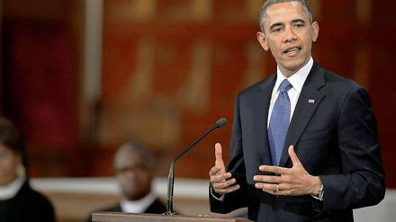 Auf der Trauerfeier in Boston gedachte Präsident Obama den Opfern der Anschläge auf den Marathon-Lauf am Montag.