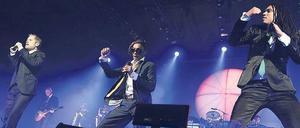 Stimmen gegen Gewalt. Neben den Seeed Vocalists sollen noch andere Größen der deutschen Kulturszene auftreten. Ein „Special Guest“ ist jedoch noch nicht bekannt gegeben worden. Könnte er die dringend benötigten Spenden beisteuern?