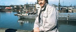 So kennen wir ihn. Götz George in seiner Rolle als „Tatort“-Kommissar Schimanski bei Dreharbeiten im Duisburger Hafen.