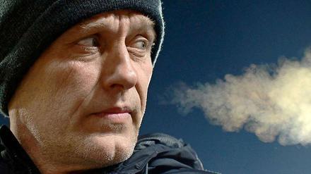 Rauch um Viel. Freiburgs Trainer Christian Streich lässt Dampf ab.