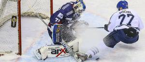 Noch nicht in Play-off-Form. Rob Zepp hat schon 15 Gegentore kassiert.